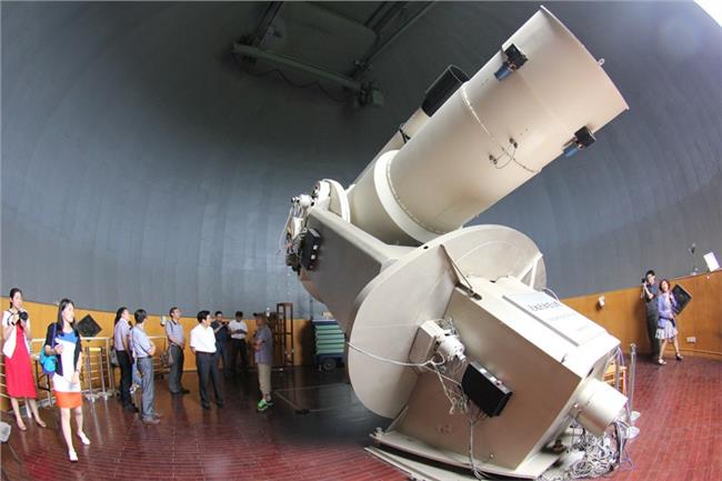 与会代表参观了盱眙天文观测站及近地天体望远镜，并参加了晚间观星科普活动